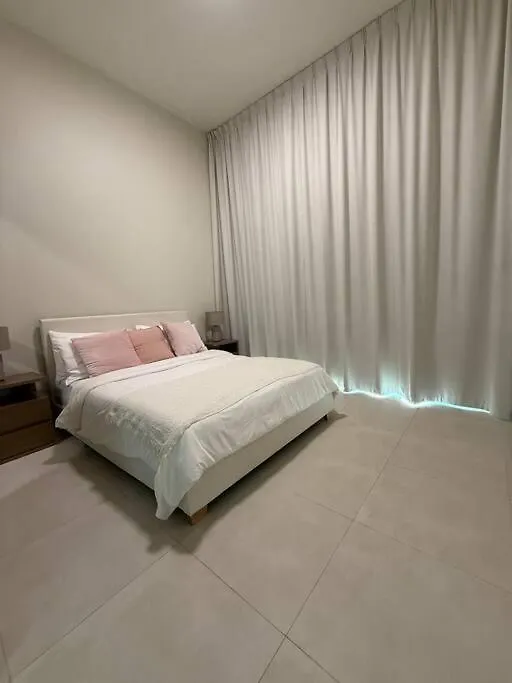 דירות דובאי Private Pool Penthouse, Downtown איחוד האמירויות הערביות